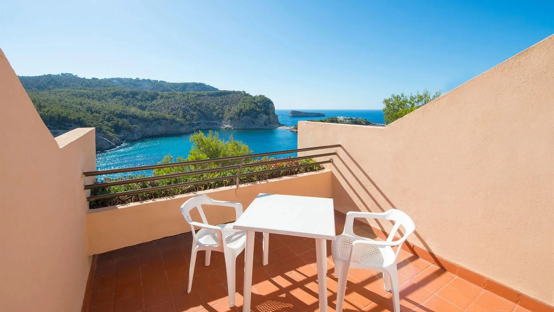 Hotel Galeon Port de Sant Miguel 4*,  Spain