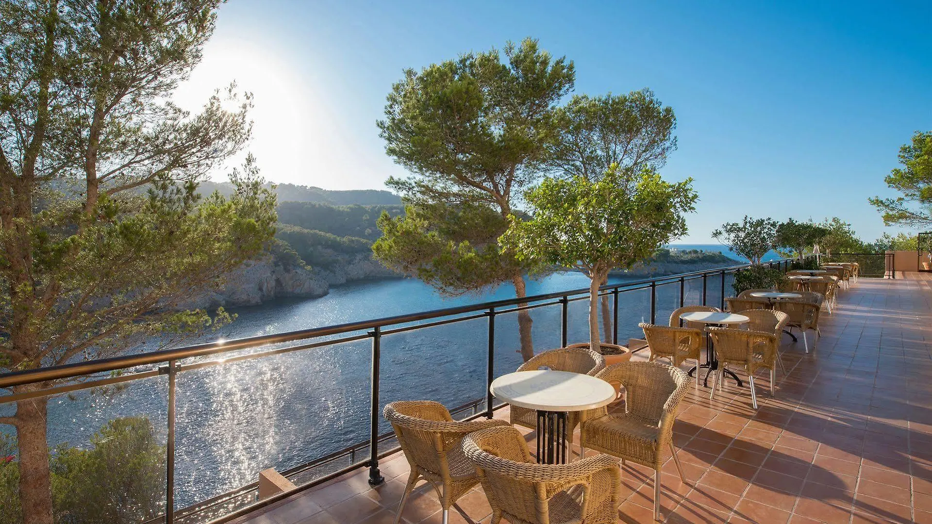 Hotel Galeon Port de Sant Miguel 4*,  Spain